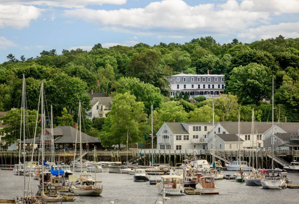 Oceanfront Hotels in Maine A Summertime Escape to Charming Camden